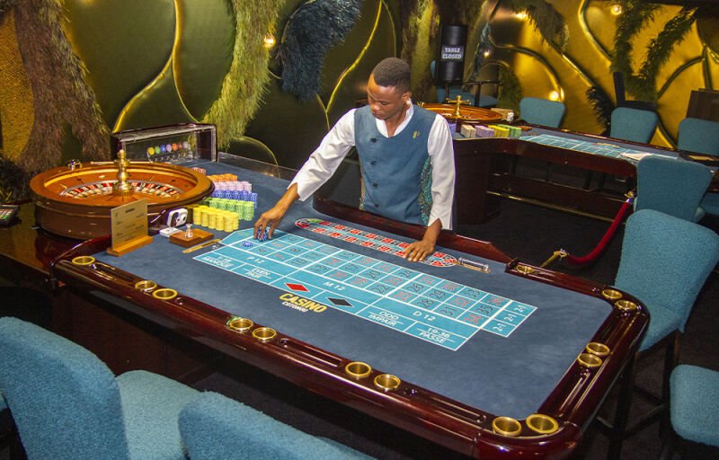 Cadre luxueux de jeux à Cotonou : le Casino Partouche ouvre ses portes