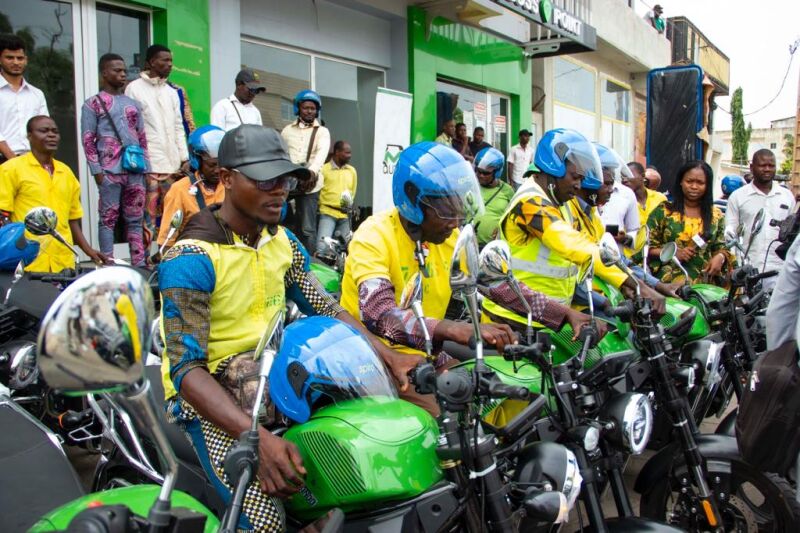 Mauto: les engins thermiques contre les motos électriques