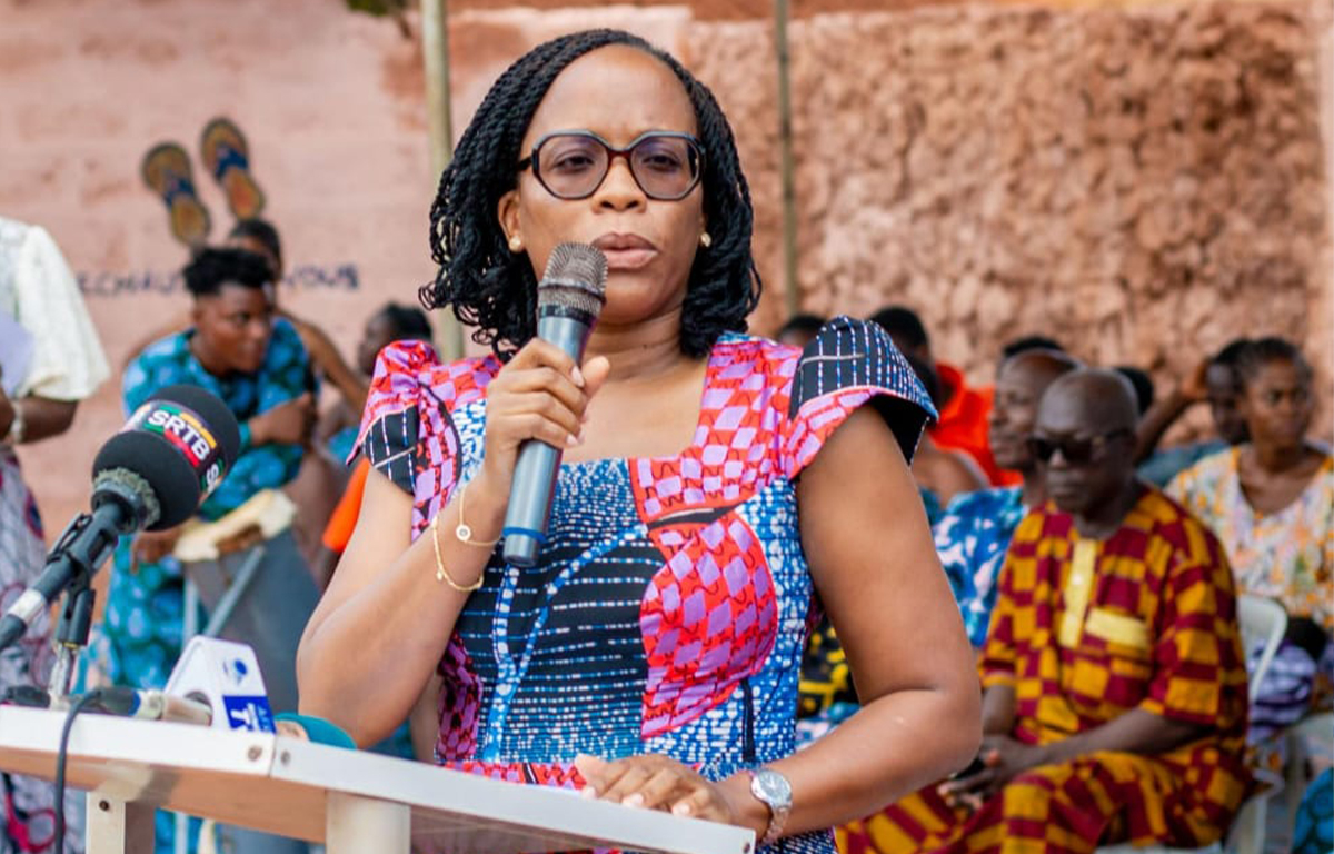 M&egrave;d&eacute;ss&egrave; Nathalie SAGBO, Autrice de la bande dessin&eacute;e "TASSI HANGB&Eacute;, l'Amazone Reine&nbsp;du&nbsp;Danxom&egrave;"