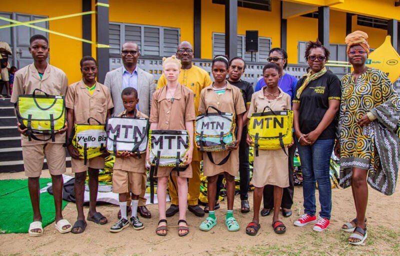 Éducation inclusive au Bénin : MTN dote les apprenants de Vèkky de salles de classe et kits scolaires