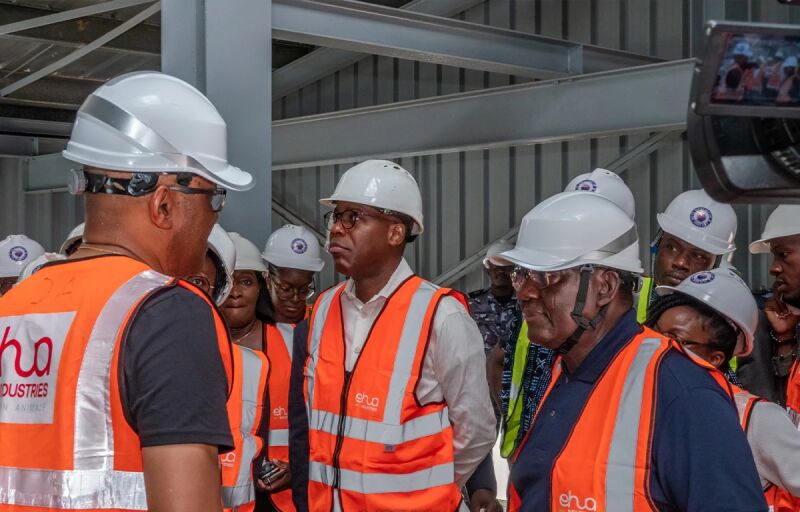 Ehua Industries à la GDIZ : Les ministres Shadiya Assouman et Gaston Dossouhoui visitent le chantier