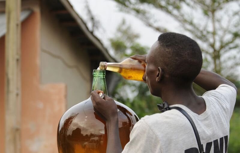 Hausse du prix de l’essence frelatée au Bénin : L’économiste Rustico Rodrigue donne des clés de lecture