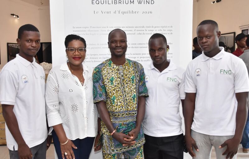 Equilibrium Wind : Les cotonculteurs face à leur propre matière transformée en art